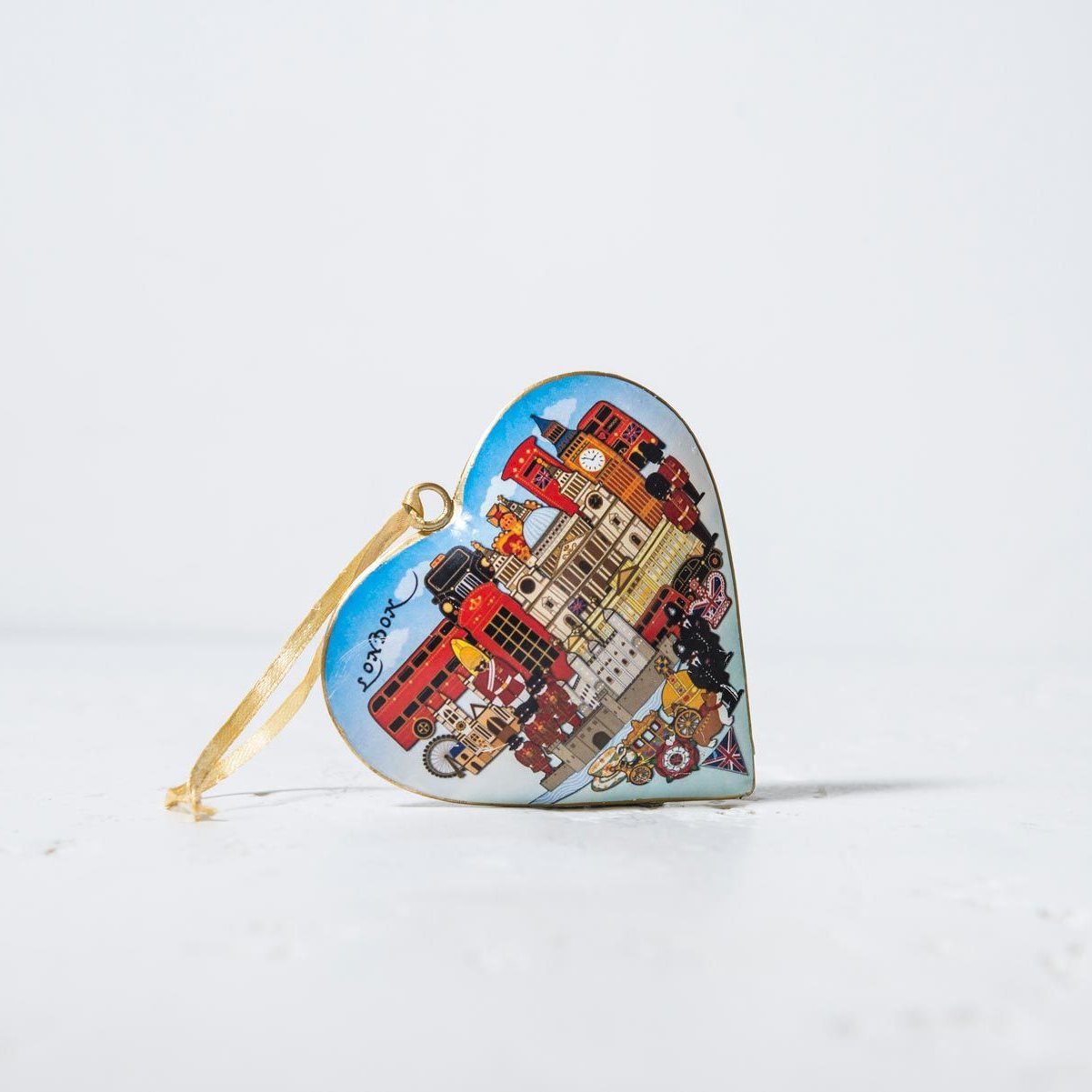 London Heart Shaped Metal Christmas Decoration - Buildings