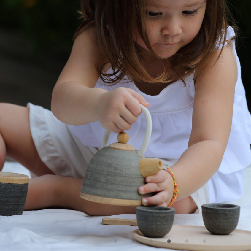 Classic Tea Set