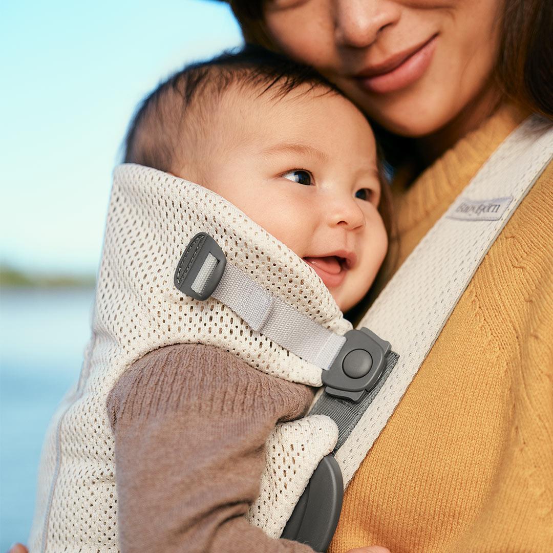 BabyBjörn Baby Carrier Mini - 3D Mesh - Cream