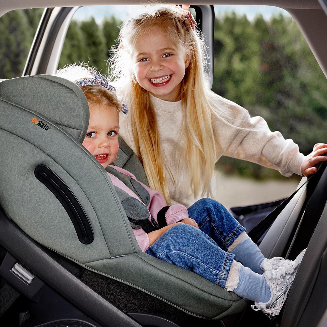 BeSafe Stretch 2 Car Seat - Meadow Green Softbreeze