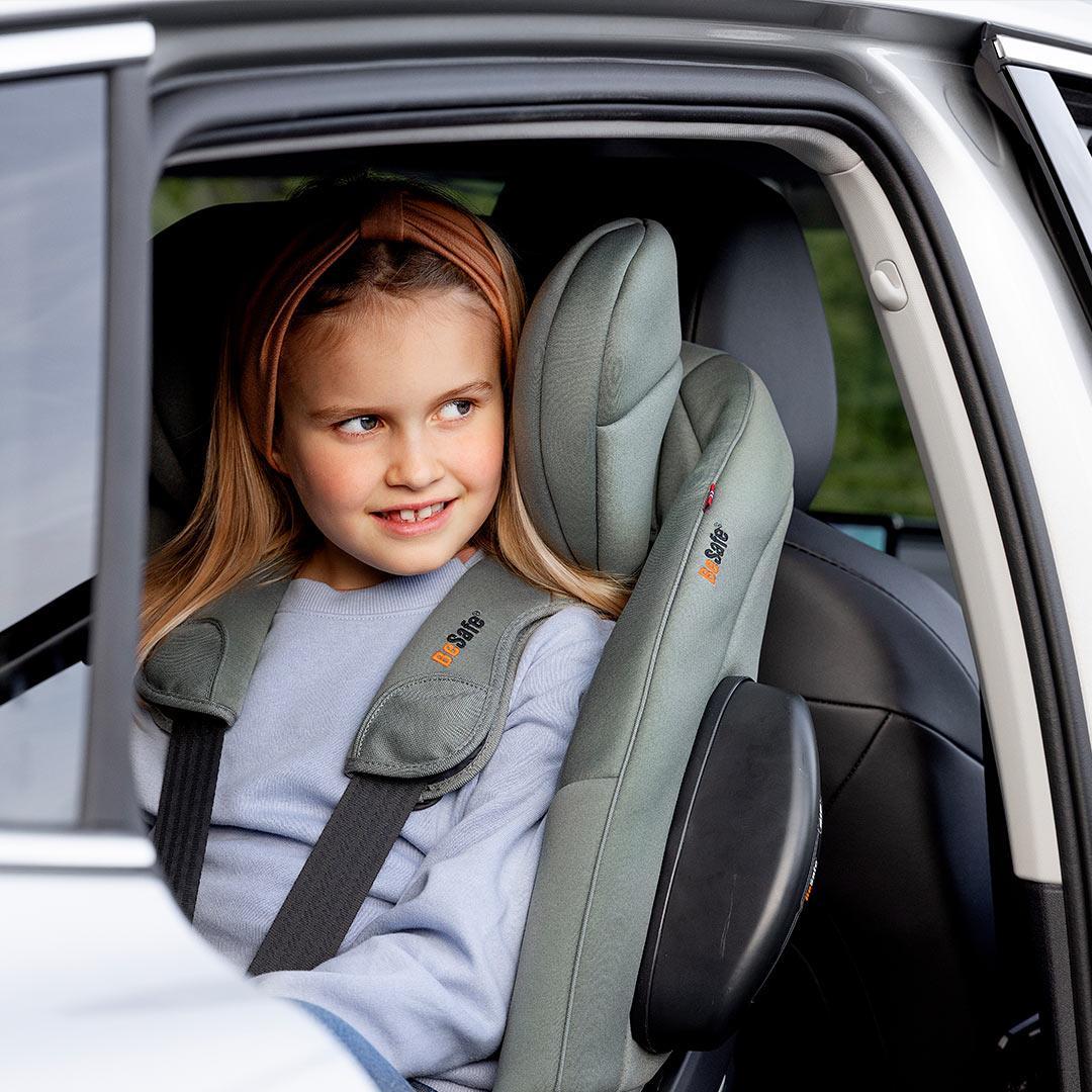 BeSafe Stretch 2 Car Seat - Meadow Green Softbreeze