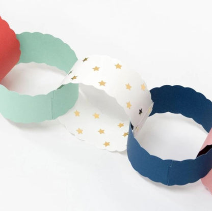Scalloped Christmas Paper Chains
