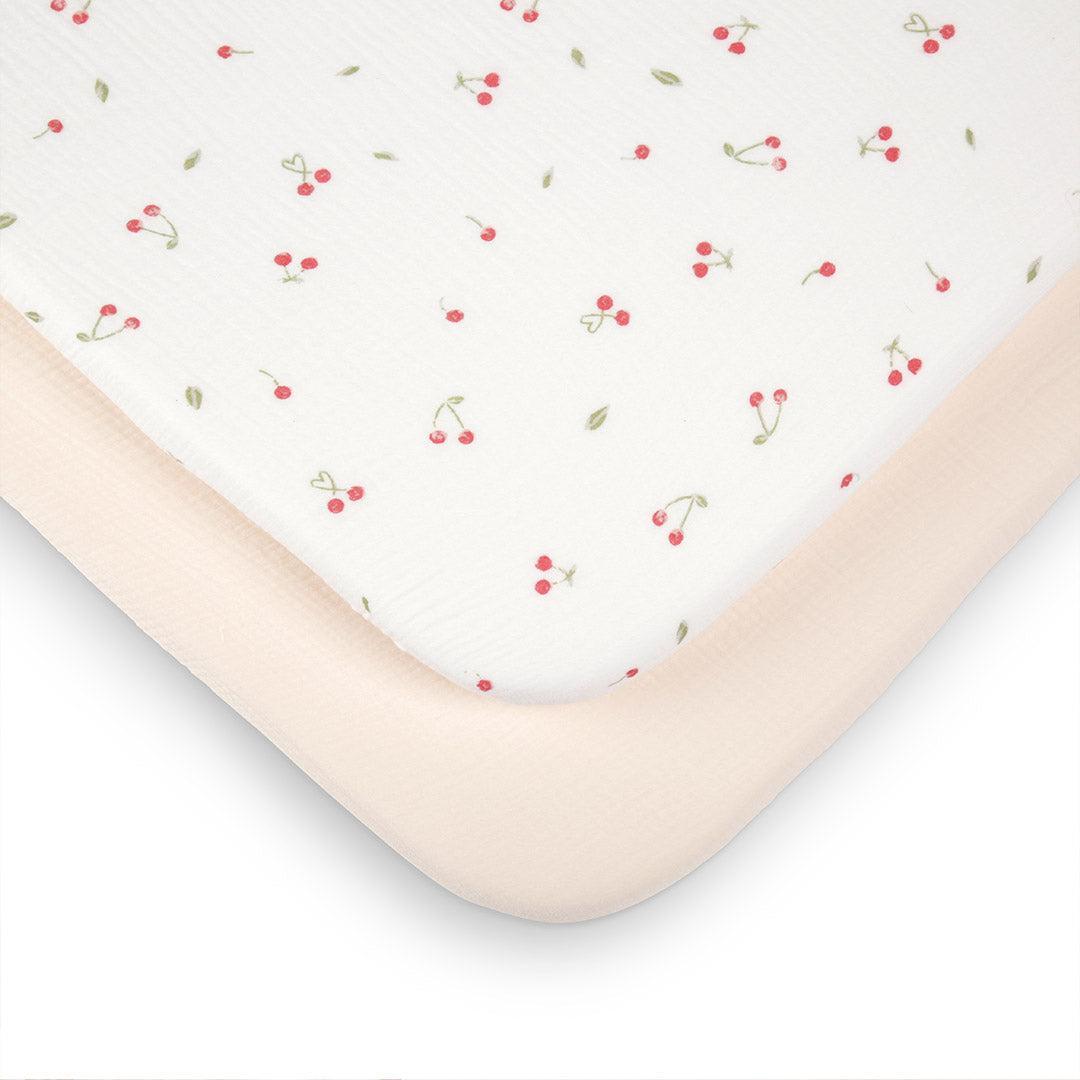 CuddleCo Universal Crib/ Co Sleeper Bedding Set - Ditsy Cherry