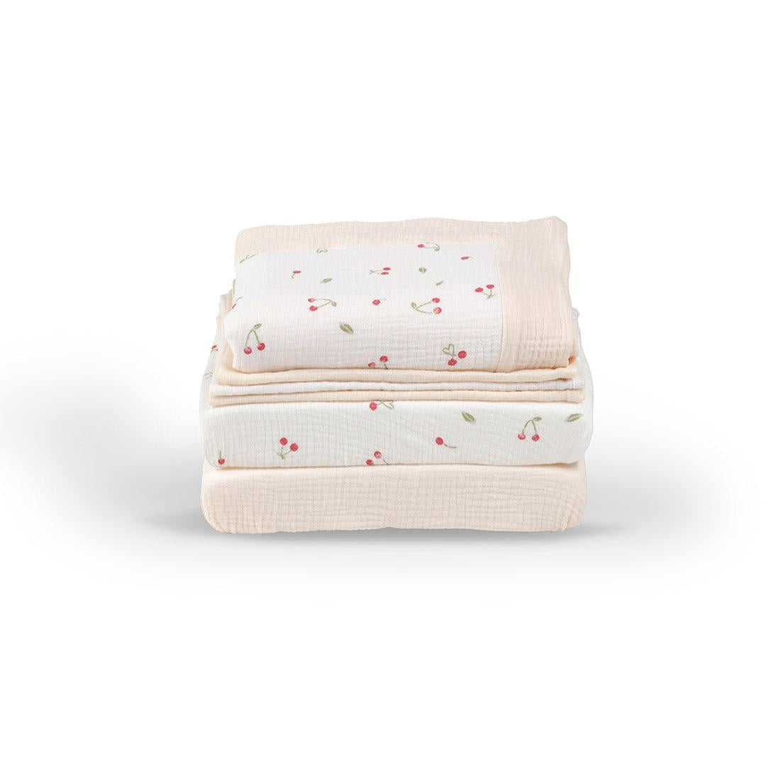 CuddleCo Universal Crib/ Co Sleeper Bedding Set - Ditsy Cherry