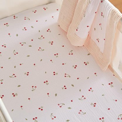 CuddleCo Universal Crib/ Co Sleeper Bedding Set - Ditsy Cherry