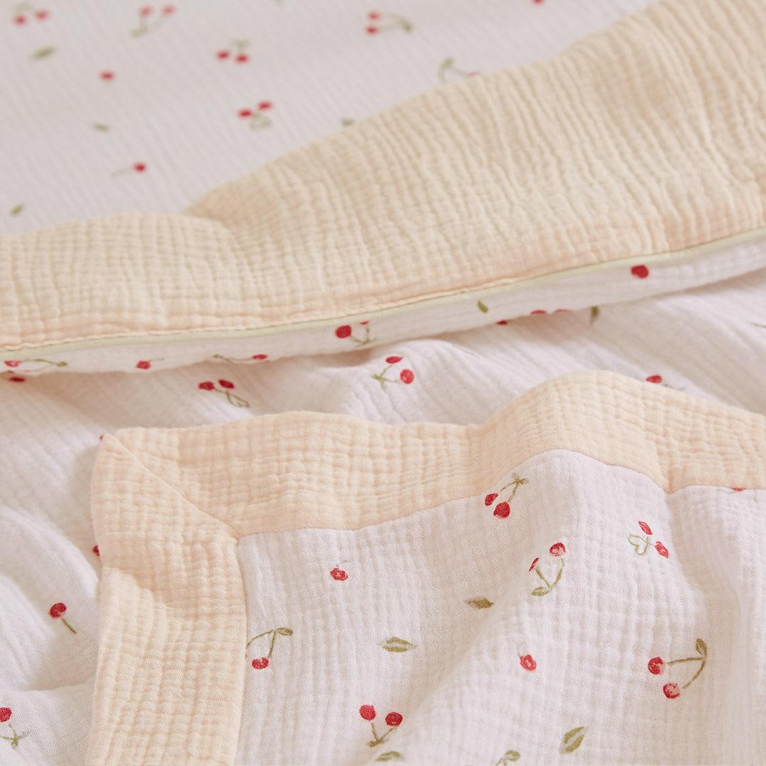 CuddleCo Universal Crib/ Co Sleeper Bedding Set - Ditsy Cherry