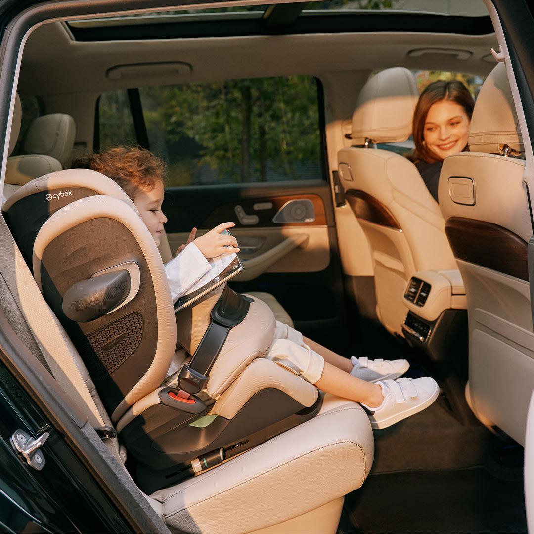 CYBEX Pallas G2 i-Size Car Seat - Magic Black
